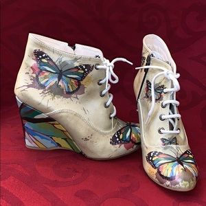 Brand New Goby Booties